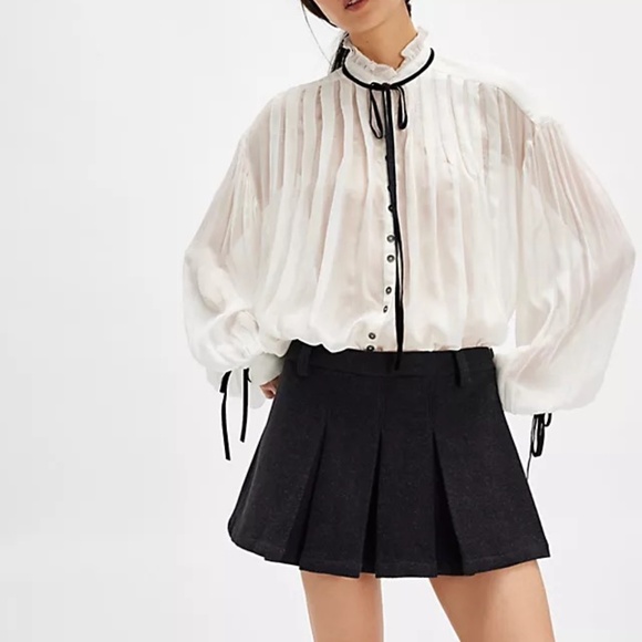 Free People Olivia White Blouse with Black Trim Top - Picture 4 of 7